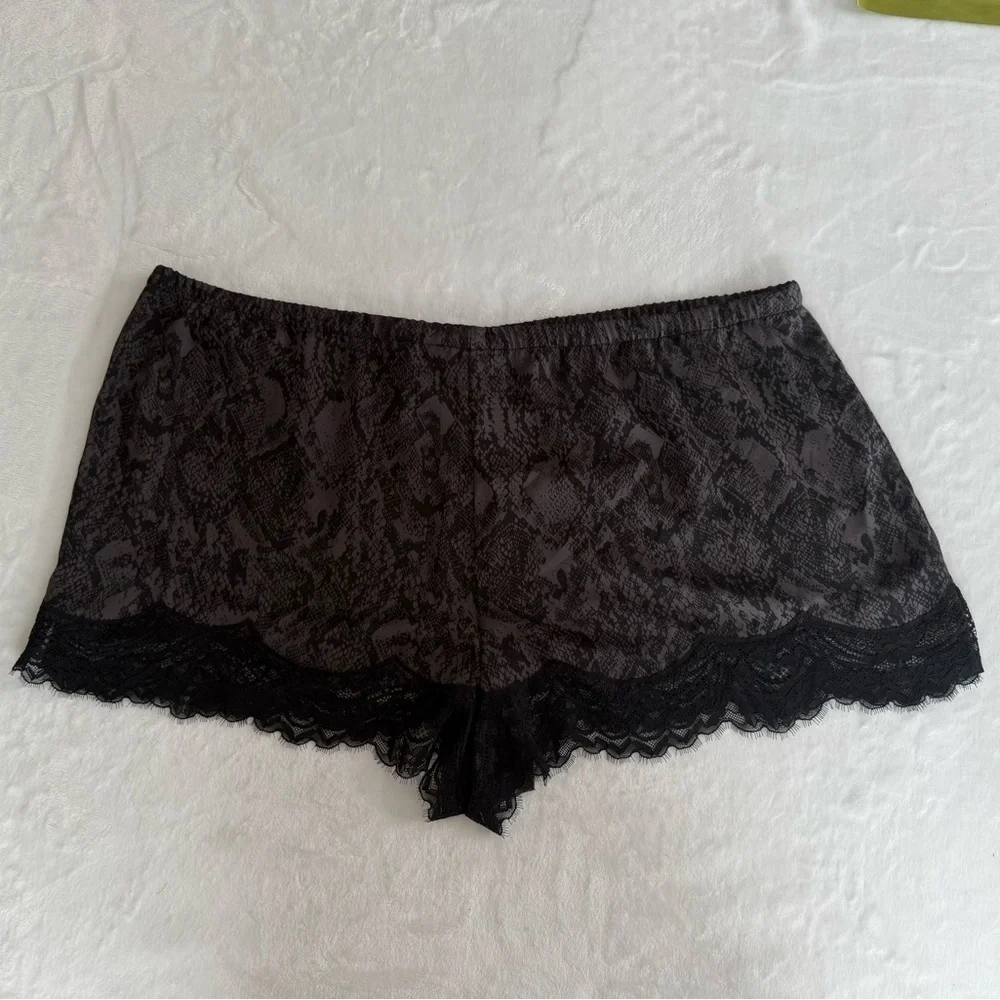 INC International Concepts Plus Size Snake Skin Print Lace Trim Women's Shorts